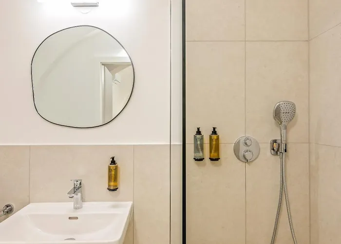 Air Con I Free Parking I Floor Heating Viena