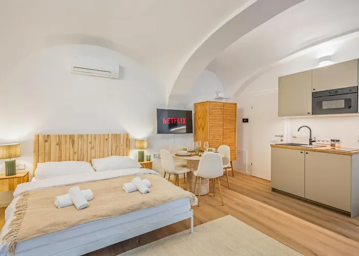 Air Con I Free Parking I Floor Heating